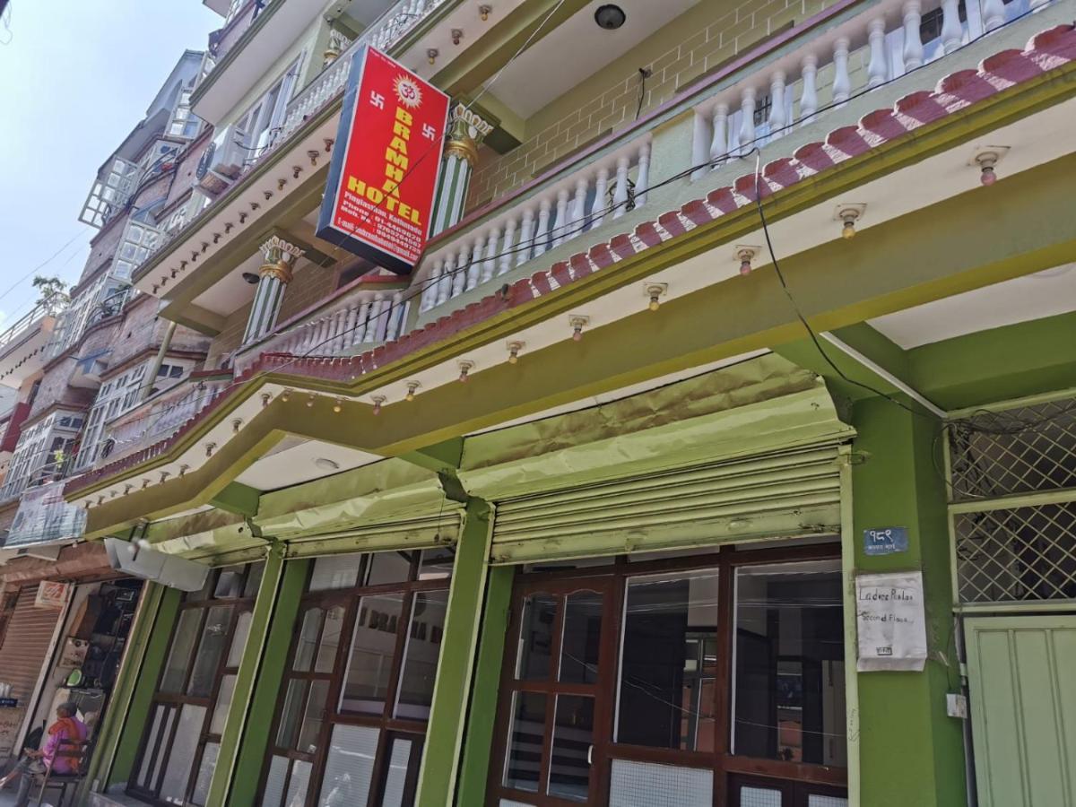 Om Bramha Hotel Kathmandu Exteriör bild